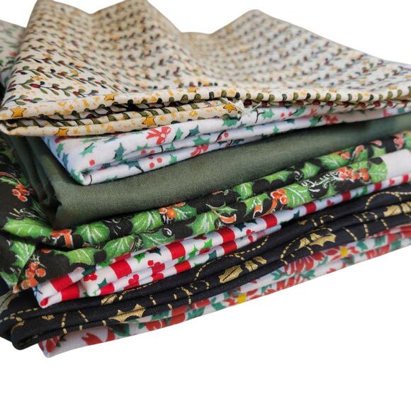 Cotton Fabric Lot Christmas Holly Green Red Floral Print 7 Pc Quilting Crafts - Picture 14 of 16